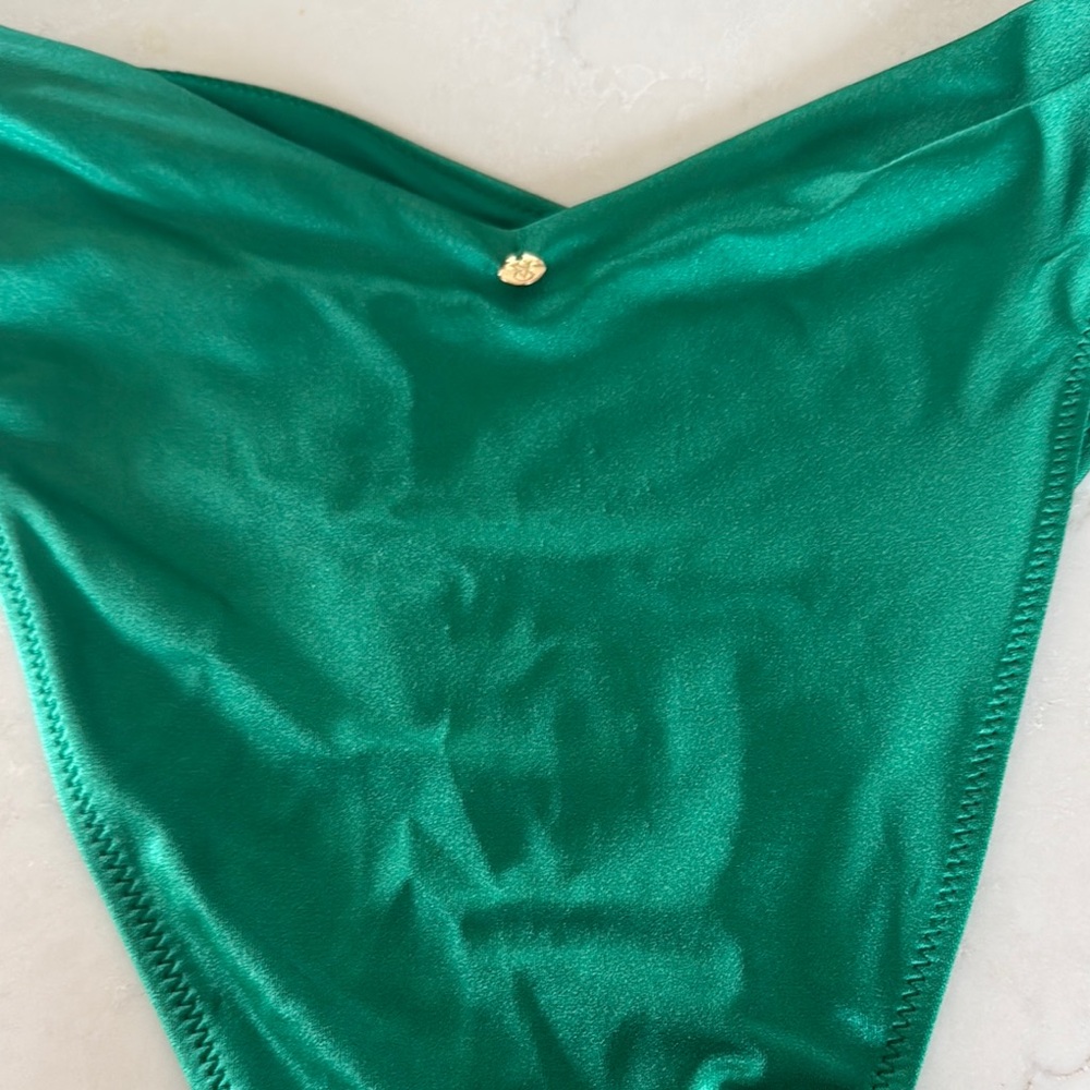 VS Bikini - Picture 3 of 4